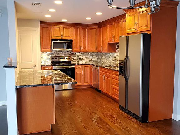 3rd image of 11329 Moraine Dr APT D