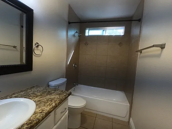 1472 Iris Ave #1 — Photo 14