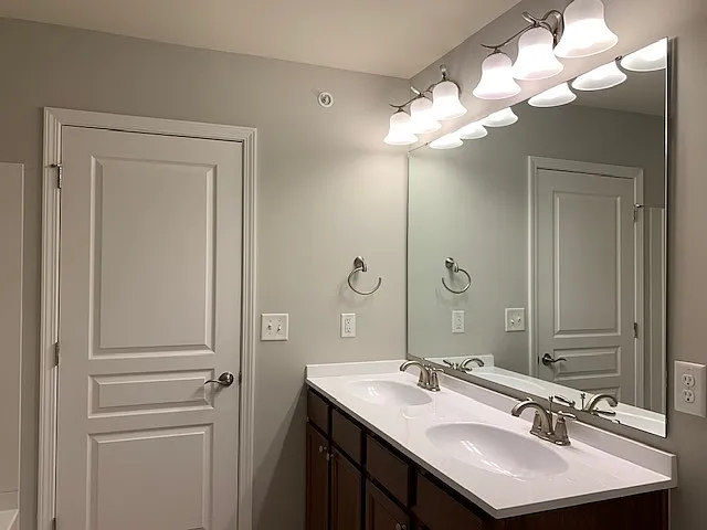 3905 Tresco Xing — Photo 10