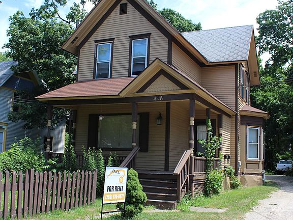 3rd image of 418 Woodward Ave APT 1