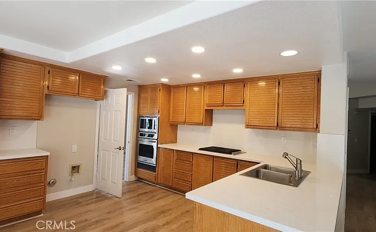 13311 Saratoga Dr — Photo 7