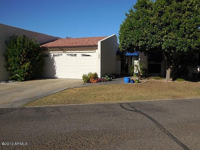 1st image of 240 E Laguna Royale Dr