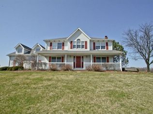 2989 Battlesburg St SE, East Sparta, OH 44626