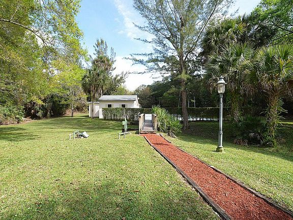 Home For Sale In Palm Beach Farms