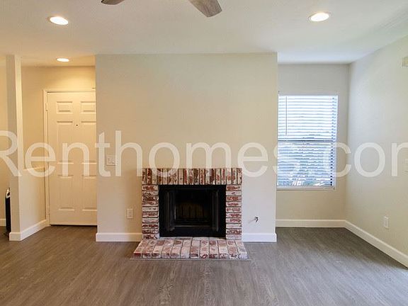3rd image of 9306 Twin Trails Dr Unit 101