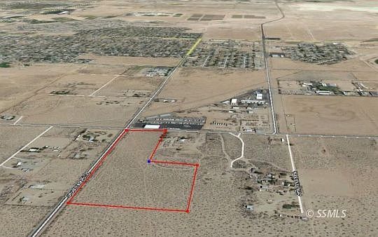 3rd image of Gateway Blvd