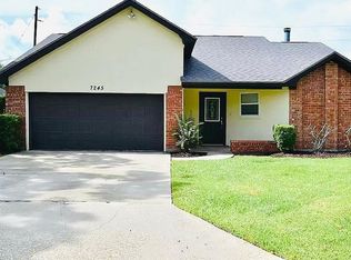 7245 Hidden Valley Dr, Beaumont, TX 77708