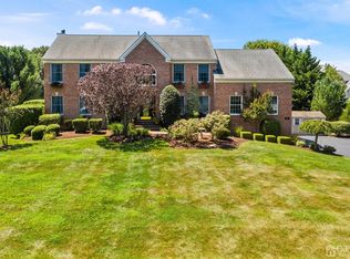 443 Schoolhouse Rd, Monroe Township, NJ 08831