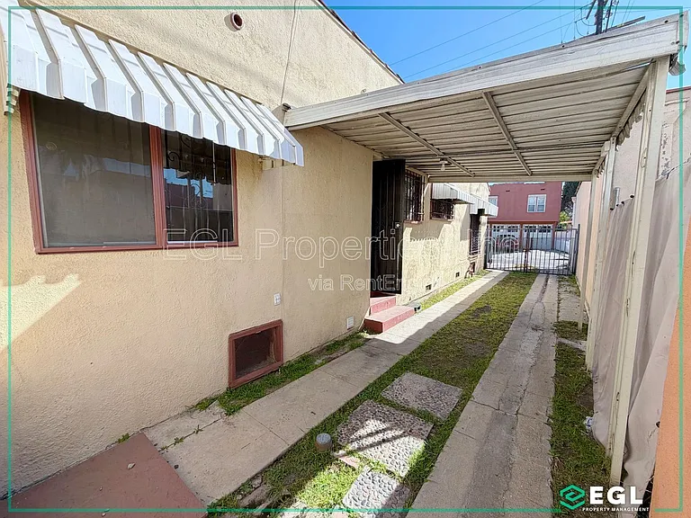 4861 W 23rd St — Photo 7