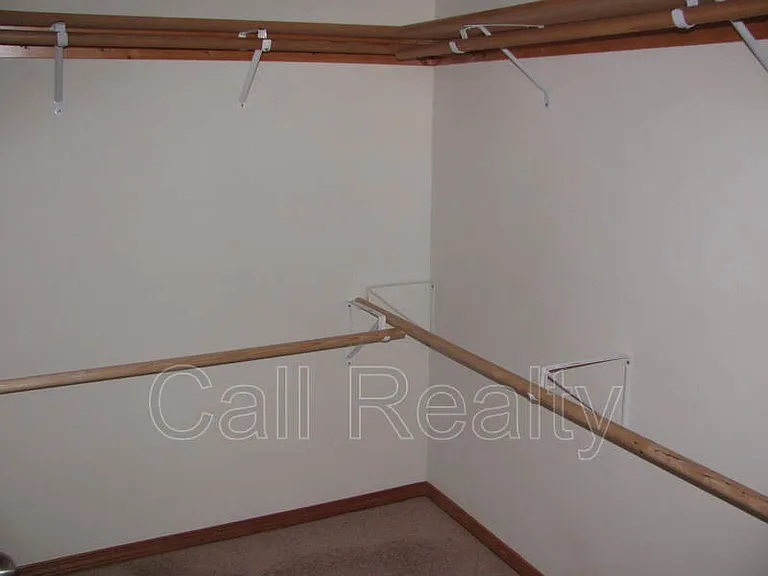1706 W Tieton — Photo 8