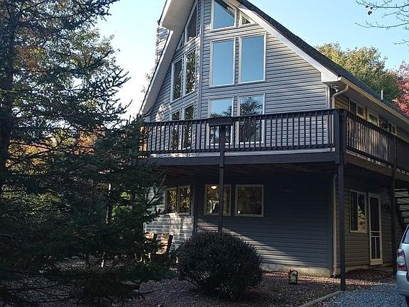 2nd image of 300 Birch Dr