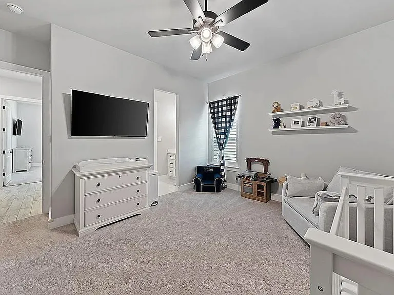 1102 Woodpark Ln — Photo 35