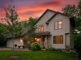 9714 Purgatory Rd, Eden Prairie, MN 55347