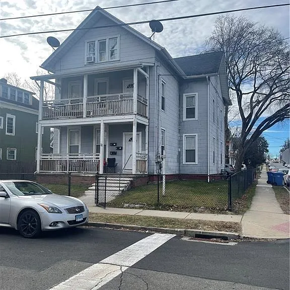 64 S 1st St #3 — Photo 1