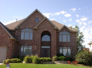 10621 Tower Dr, Orland Park, IL