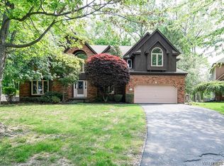 1 Blue Ridge Ct, Getzville, NY 14068