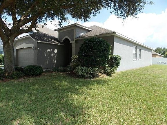 2nd image of 1220 Loretto Cir