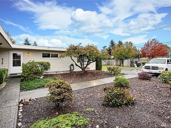 2nd image of 5707 5709 112th St SW