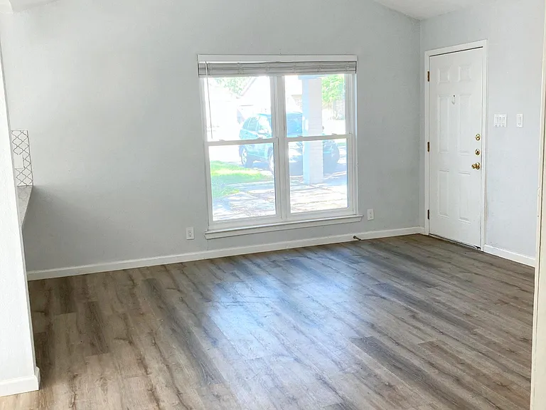 8712 Pineridge Dr #A — Photo 5