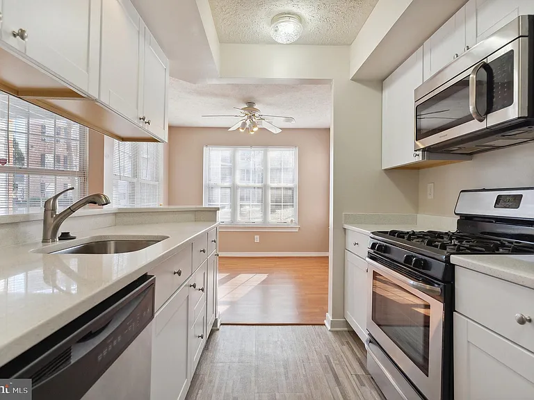 2405 Forest Edge Ct #103 — Photo 11