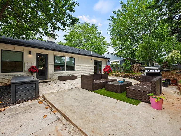 1212 Richard Rd — Photo 20