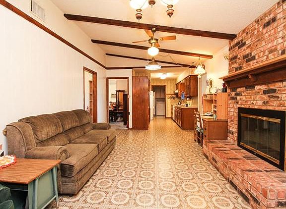 4th image of 205 Parkway Dr