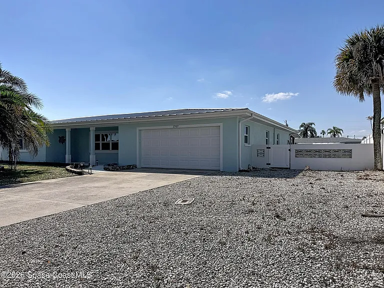 1707 Shore Dr — Photo 41
