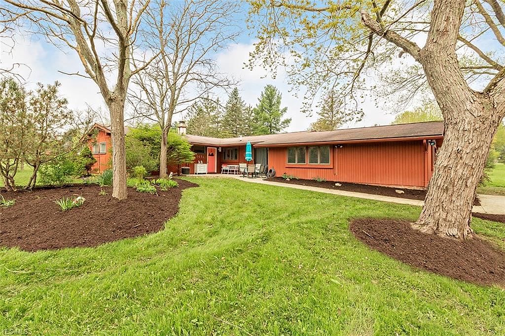 13431 Glen Hl, Chesterland, OH 44026 Zillow