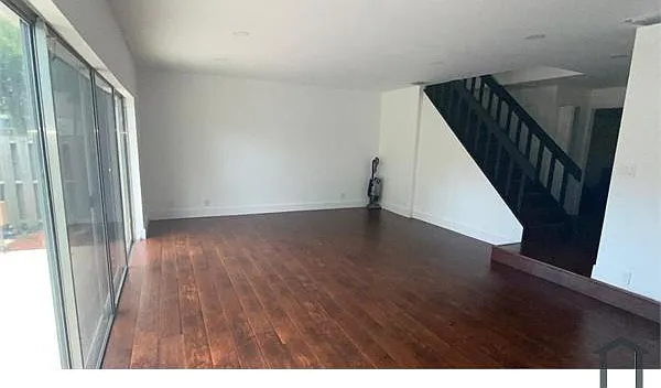 8208 NW 9th Ct — Photo 14