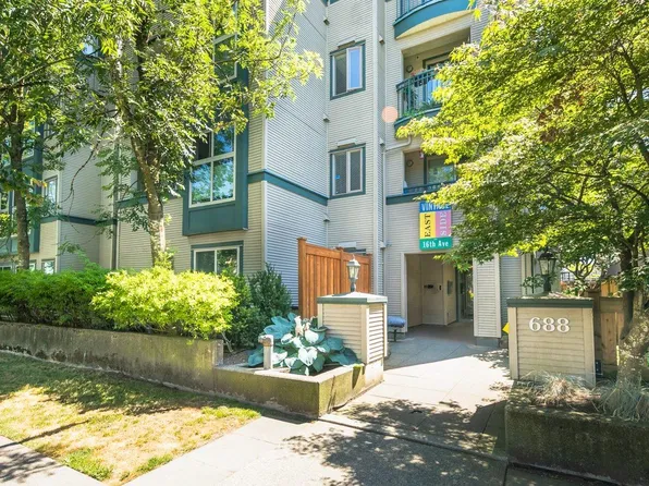 688 E 16th Ave #209, Vancouver, BC V5T 2V4