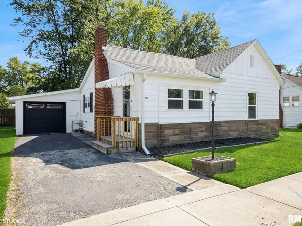 802 Franklin St, Pawnee, IL 62558