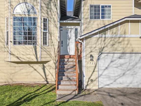 2nd image of 9722 50th Avenue NE