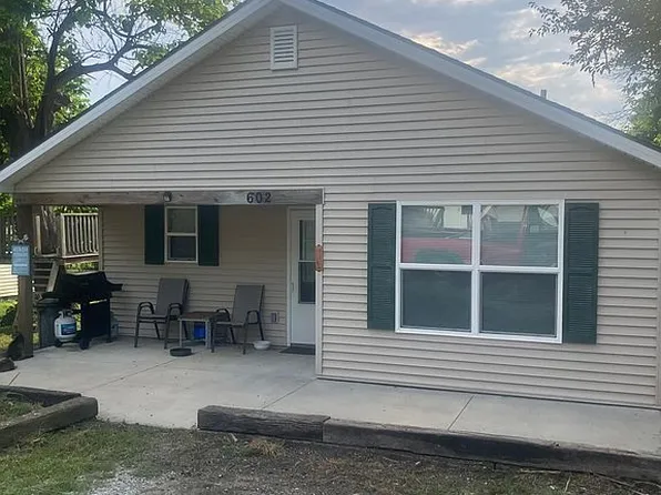 602 Richardson St, Bolckow, MO 64427