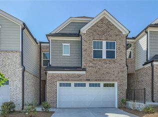 1207 Sunny Lake Dr, Lawrenceville, GA 30043