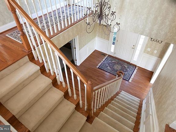 5th image of 6051 Woolen Mill Ct