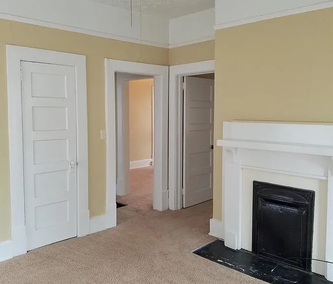 1920 James Ave — Photo 3