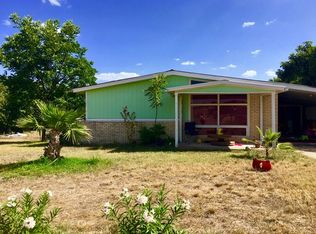 603 E Sabinal St, Uvalde, TX 78801