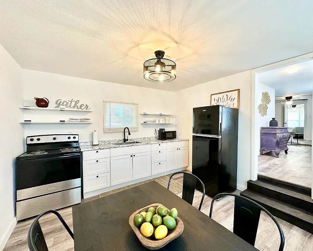 1 bed, 968 sqft, $1,250 — Photo 4
