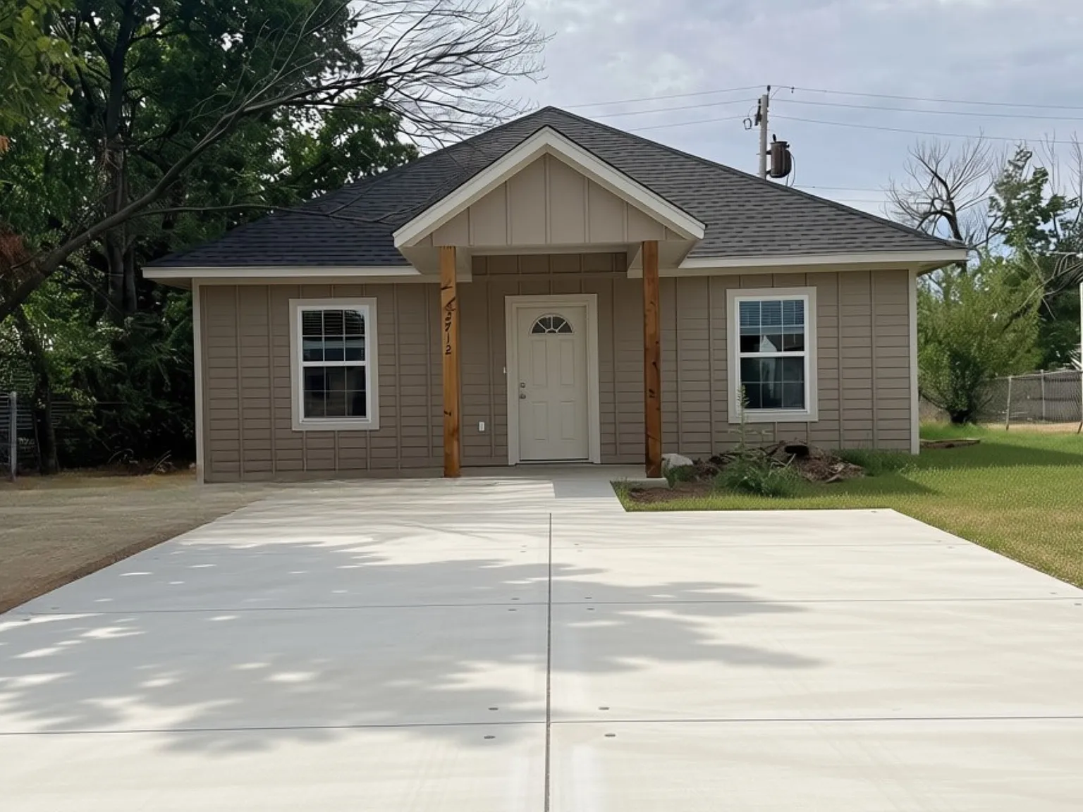 3 bed, 1110 sqft, $1,495 — Photo 2