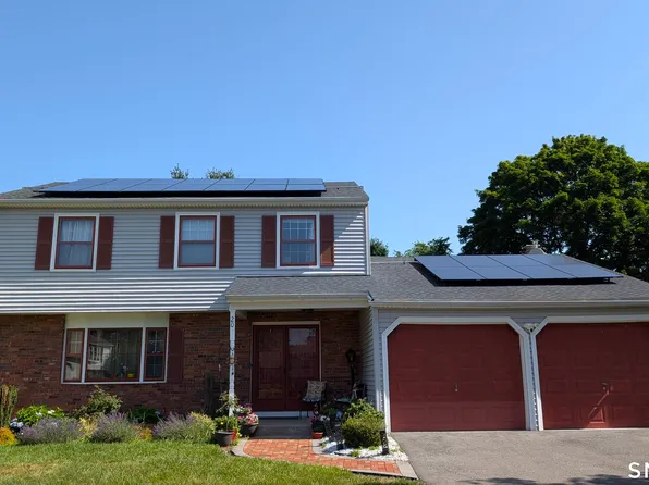 20 Pelican Court, Rocky Hill, CT 06067