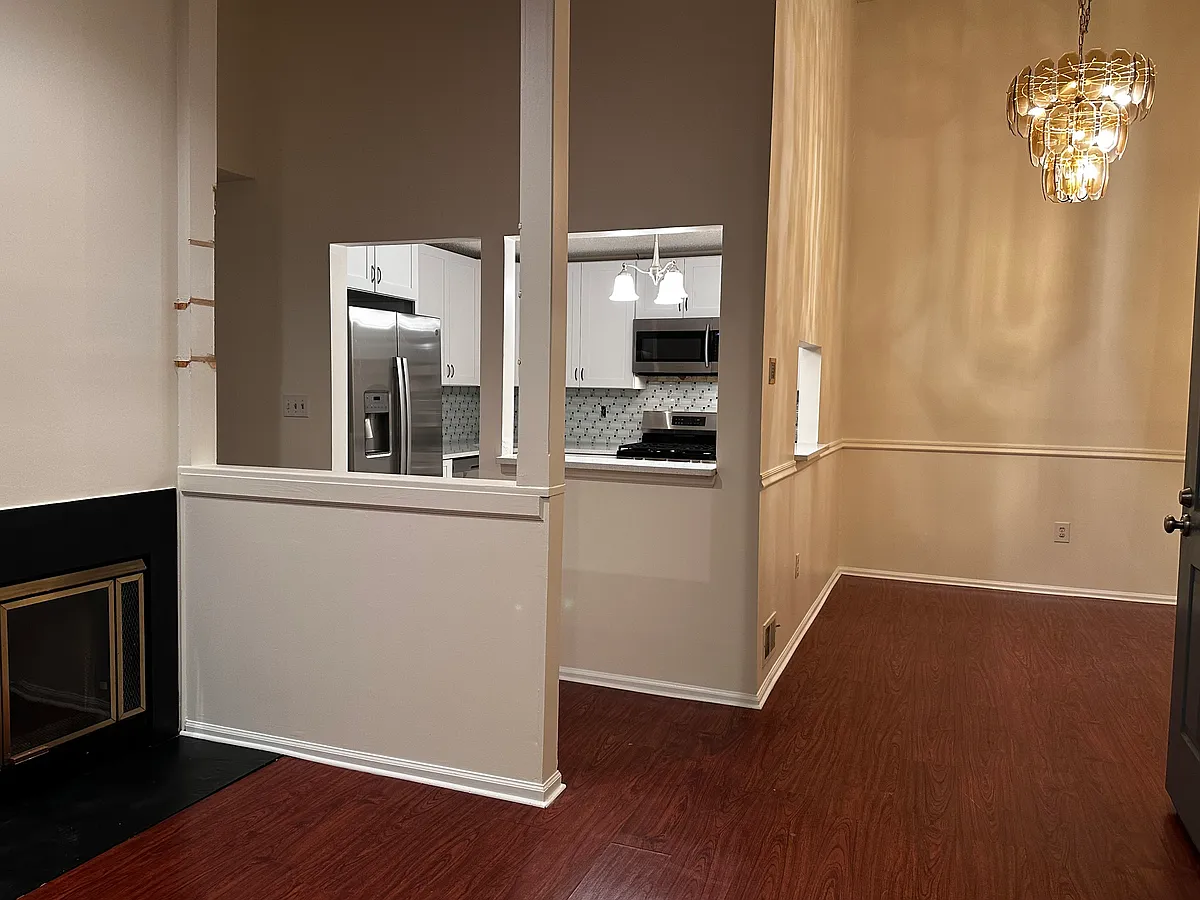 Building Photo - 479 Danbury Ln