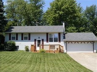 13328 N Horrell Rd, Fenton, MI 48430