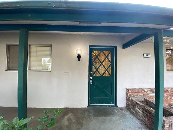 3rd image of 647 W Escalon Ave