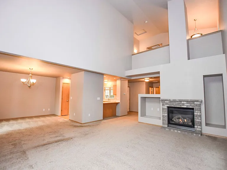 1320 Mills Landing Ct SE — Photo 3