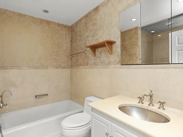 115 River Rd #15 — Photo 15