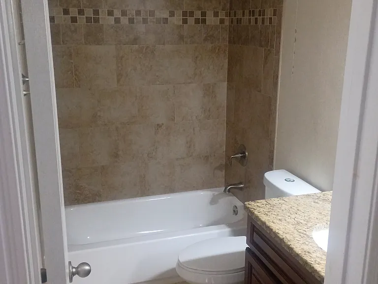 920 S Heron Cir — Photo 12