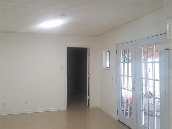 5th image of 5117 Lucille St