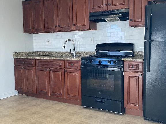 2nd image of 291 Newport Ave #44