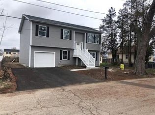15 Cadorna St, East Providence, RI 02914