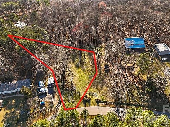 4th image of 2319 Otis Dellinger Rd